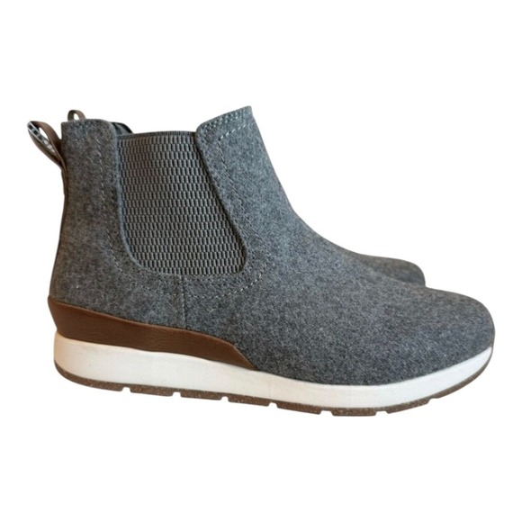 Born BOC Kara Wool Ankle Chelsea Boots Booties Grey Pull On Size 11 New - Picture 6 of 12